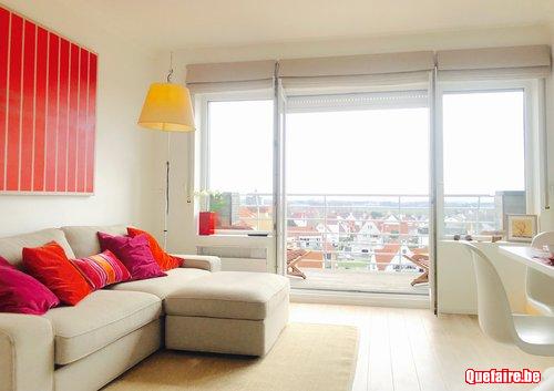 Penthouse ensoleillé, terrasse, garage box vélo...