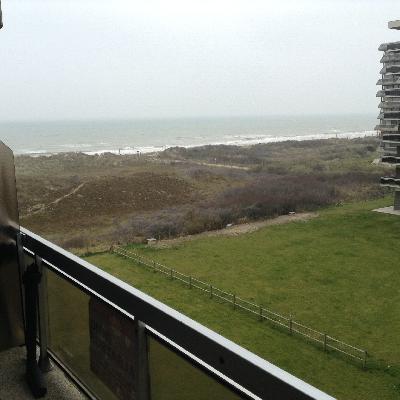 Studio 4 pers vue latérale mer  La Panne Côte...