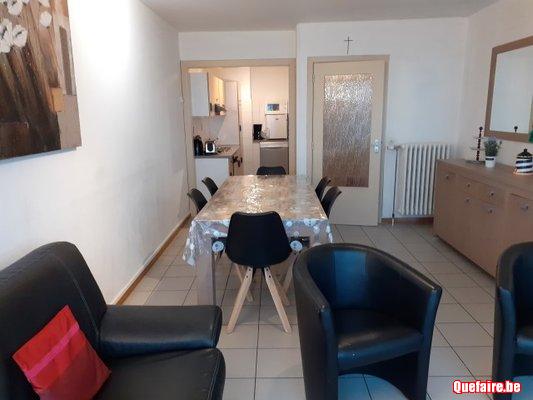 A louer bel appartement sur la digue à Duinbergen