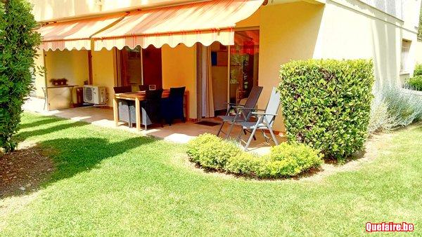 3 pièces Vacances en Rez de Jardin à Juan les...