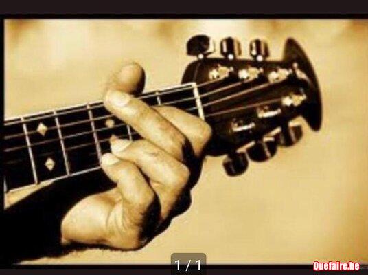 Cours de guitare 20€/h ou 15€/h par pers en...