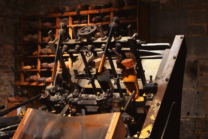 Expositions Démonstration fabrication sabots