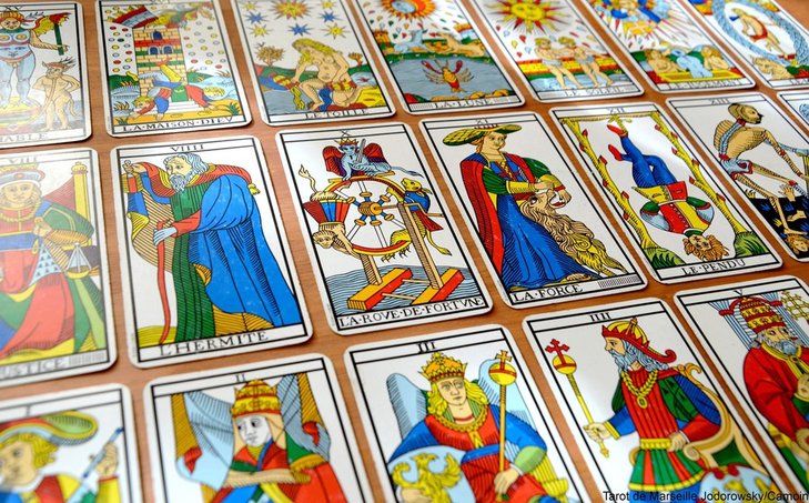 Stages,cours Initiation Tarot Marseille jours