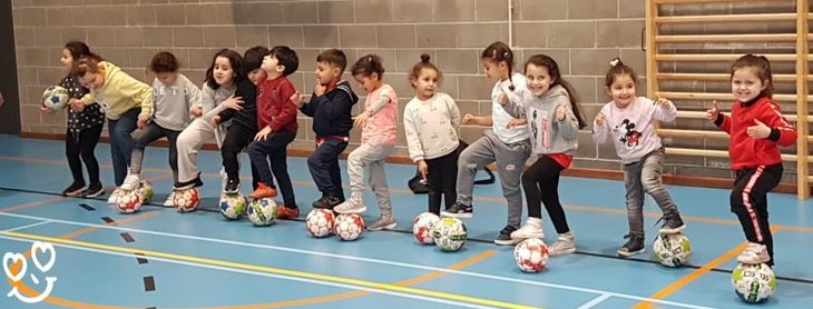 Stages,cours Stages mixtes  futsal/multisports l As Schaerbeek
