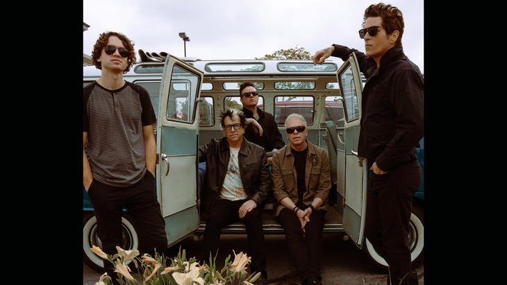 Spectacles The Offspring: Supercharged Worldwide ?25