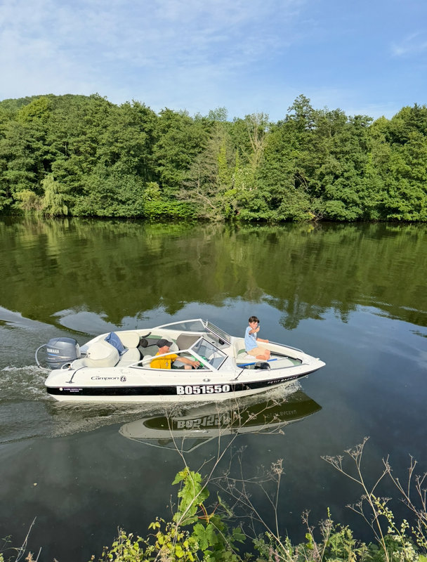 Loisirs Balade bateau activité bouée
