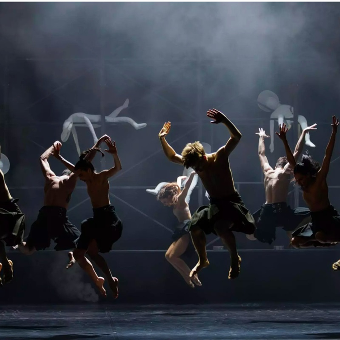 Spectacles Requiem(s)