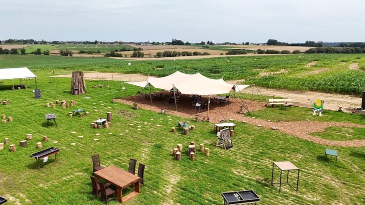 Loisirs Labyrinthe géant dans champ maïs