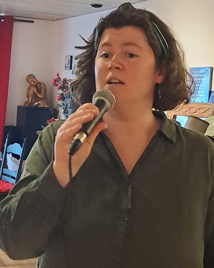 Stages,cours Cours Chant ( travail la voix sur corps) avec Françoise Akis