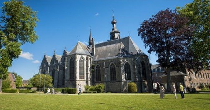 Loisirs Visite guidée la Collégiale Saint-Ursmer