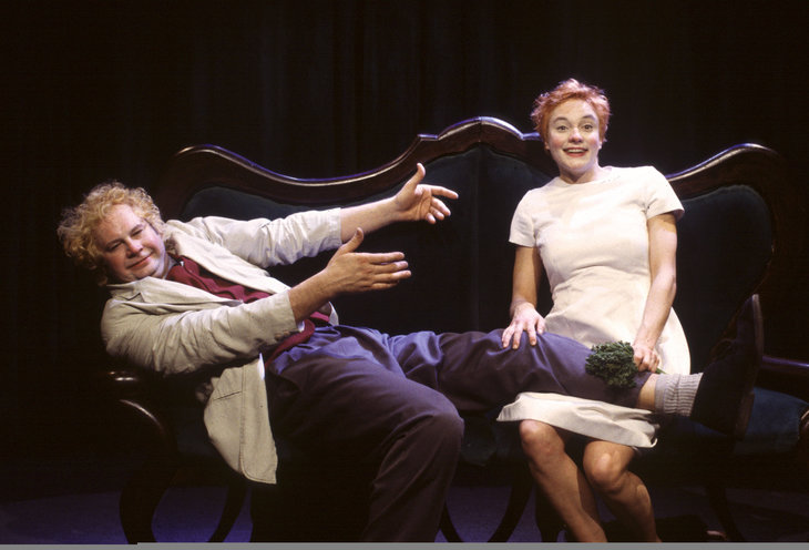 Spectacles Est-ce qu on pourrait s aimer peu ? Théâtre Loyal Trac