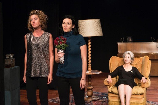 Spectacles “Trois Femmes” Quelle Troupe (COMPLET)