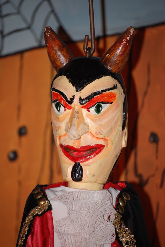 Spectacles Le monastère diable