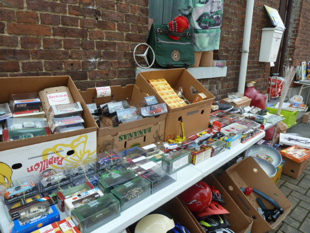  Vide grenier