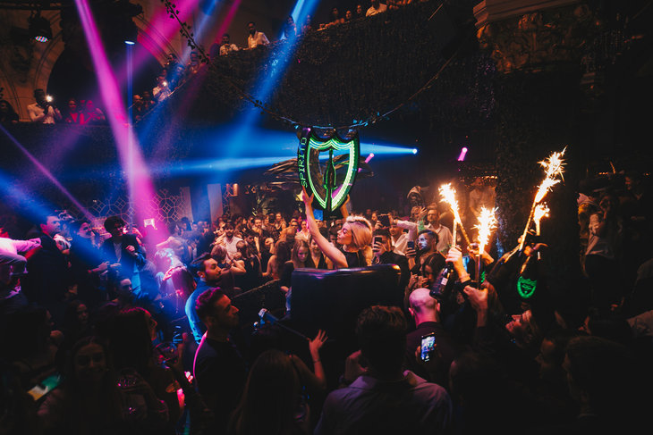 Soirées International party & fashion show  free entrance < 23:00