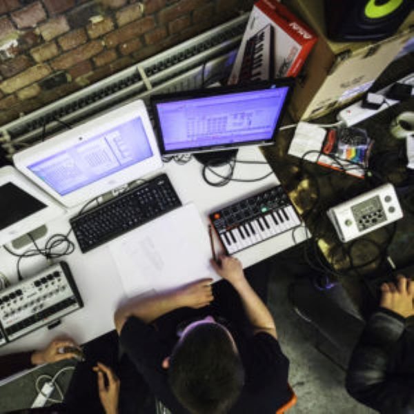 Stages,cours Stage ados Arts Numériques: Contact 3 [Reboot]