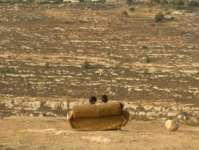 Spectacles Un divan la colline