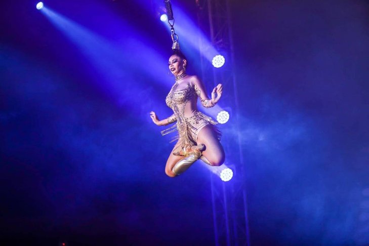 Spectacles Et Si... Cirque Noël