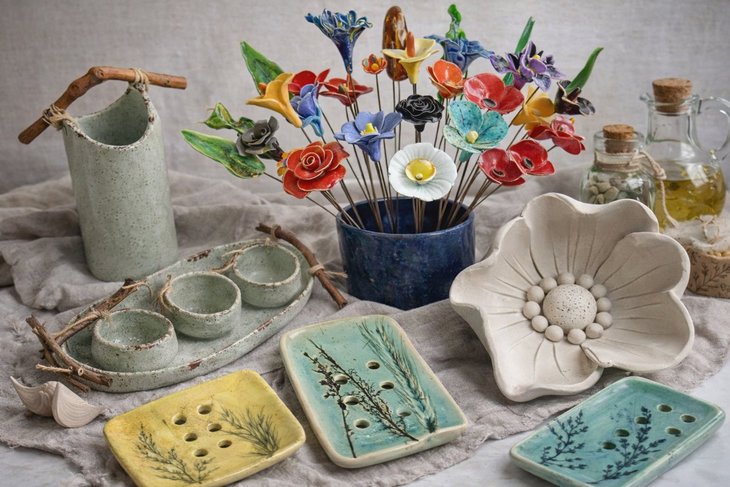 Stages,cours Atelier poterie été : fleurs objets décoration estivaux