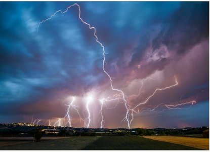 Spectacles Même le monde meurt le Tout Grand Voyage.