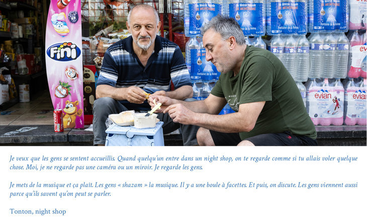 Expositions Les commerçants la place Pogge - vie nécessaire