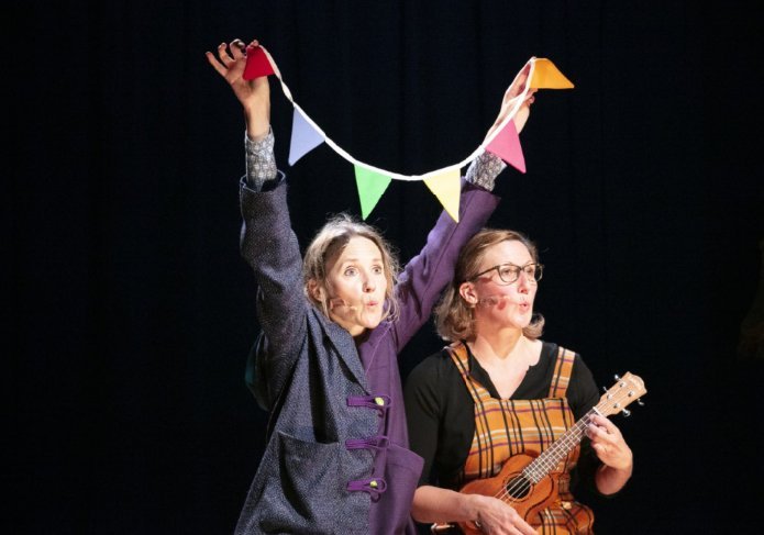 Spectacles Samedi super Famille - petite fille tissus