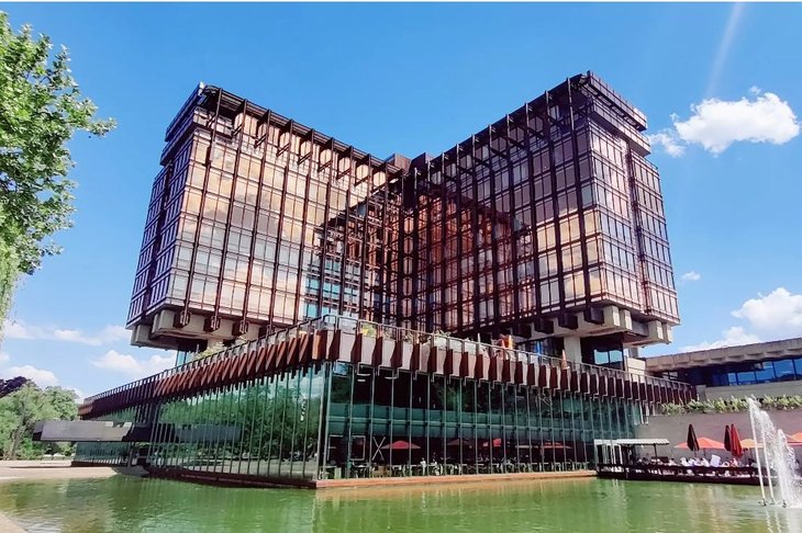 Conférences Mardi curieux: L’ancienne Royale Belge  (Axa)