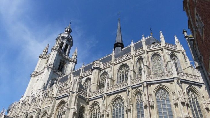 Loisirs Halle, entre Senne histoire