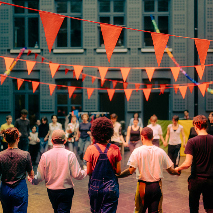Spectacles Social dancing social club