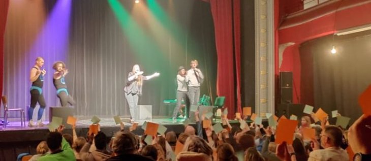 Spectacles Catch Impro