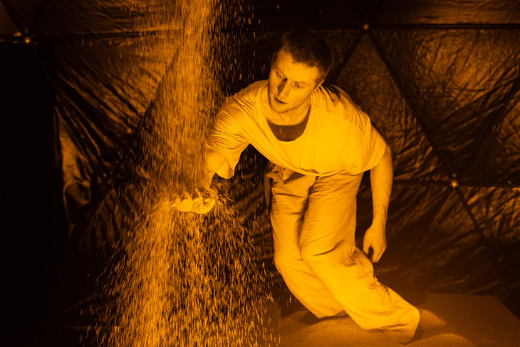 Spectacles Symbiosis