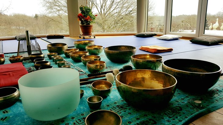 Conférences Concert vibratoire couché sonothérapie (Sonologie)