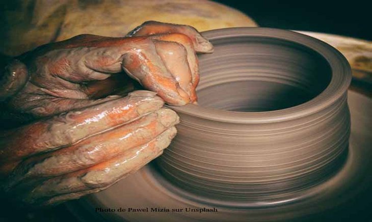 Stages,cours Stage poterie (tournage modelage) congé Carnaval (première semaine)