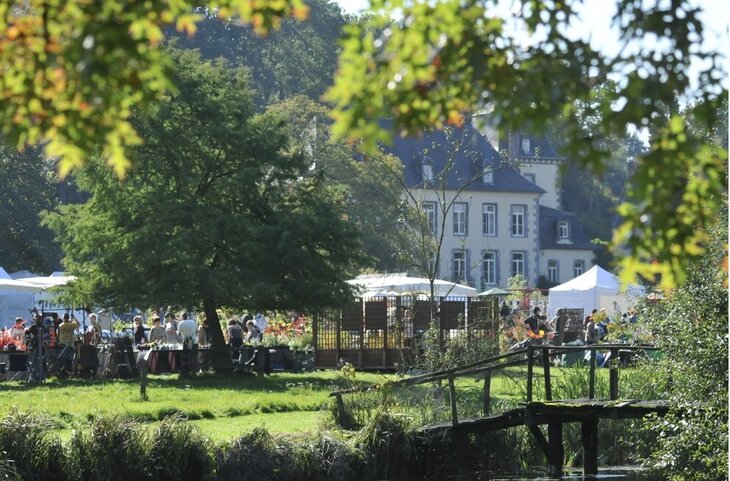 Loisirs La fête plantes du Jardin d Aywiers
