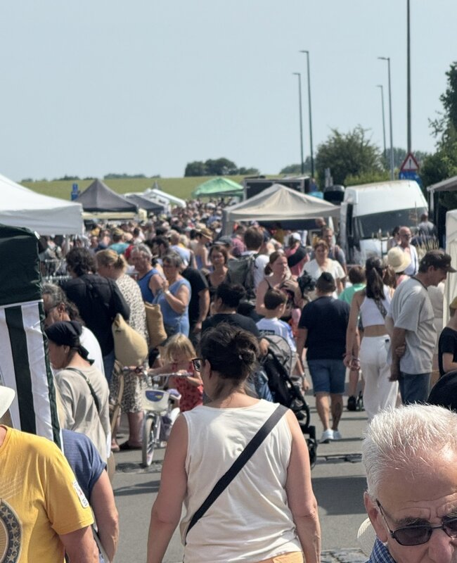  * Lincent brocante 1,5km *