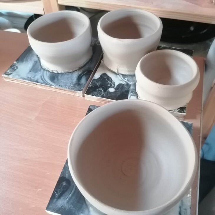 Stages,cours Atelier découverte travail la terre un tour potier