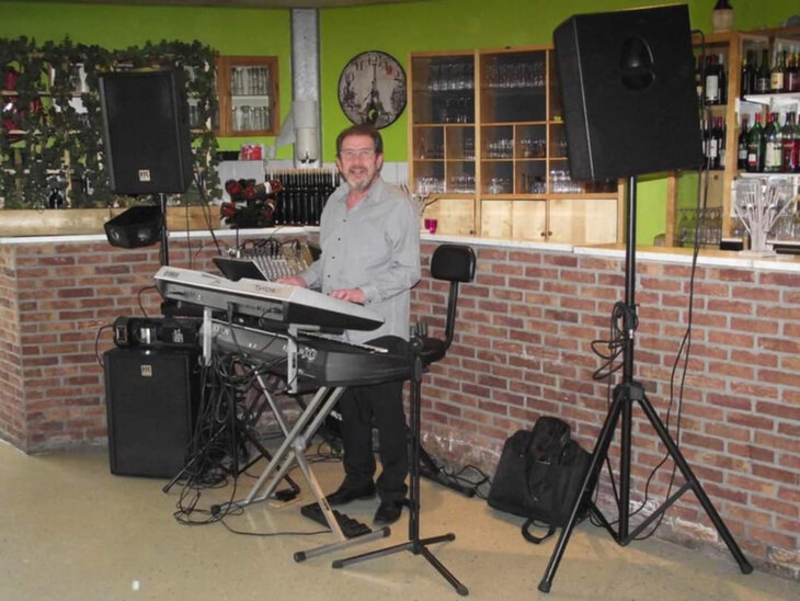 Soirées Goûter Spectacle - Thé dansant avec Martin Music