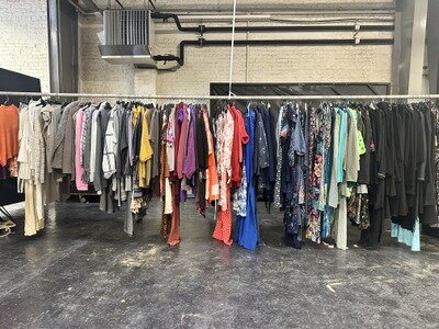 Loisirs Grande vente vêtements seconde main petits prix!