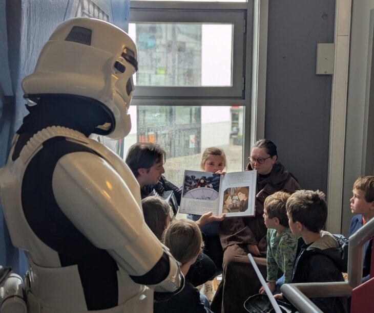 Loisirs La Langue française fête - langue étoiles - Lectures jeunesse