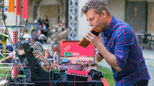 Stages,cours Un à chaque instant - Ateliers circuit bending