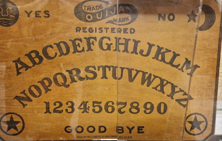 Conférences Visite guidée musée Paranormal