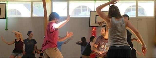 Stages,cours Danse 5 rythmes soirée ouverte tous avec Michel Wery