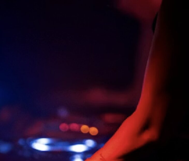 Stages,cours Devenir - Oscillation Festival (Q-02)