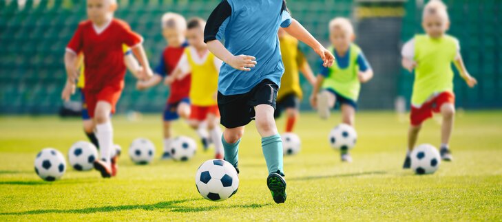 Stages,cours Néerlandais + Football - Discoverers