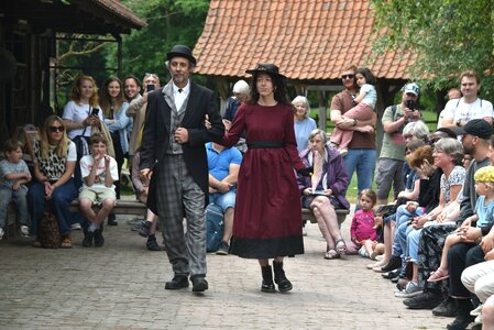 Expositions La mode fil temps