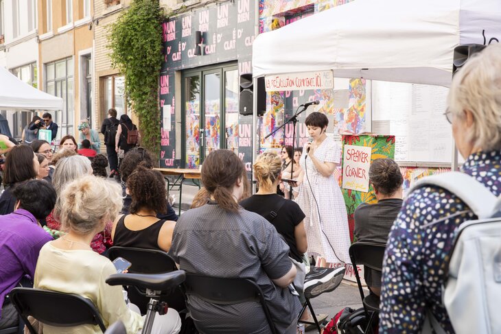 Spectacles Speakers  corner