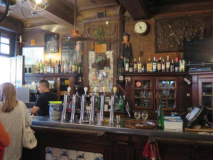 Loisirs Découverte la ville travers tavernes ses bistrots - Visite guidée