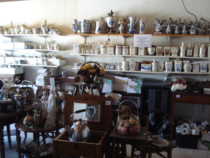  Brocante-Vide maison particulier