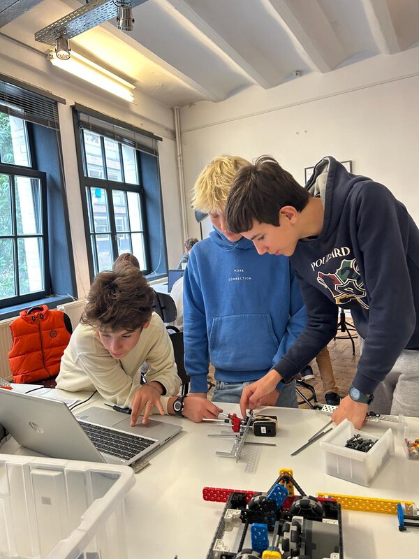 Stages,cours Cours robotique - V5 Robotics Competition | S2-S6