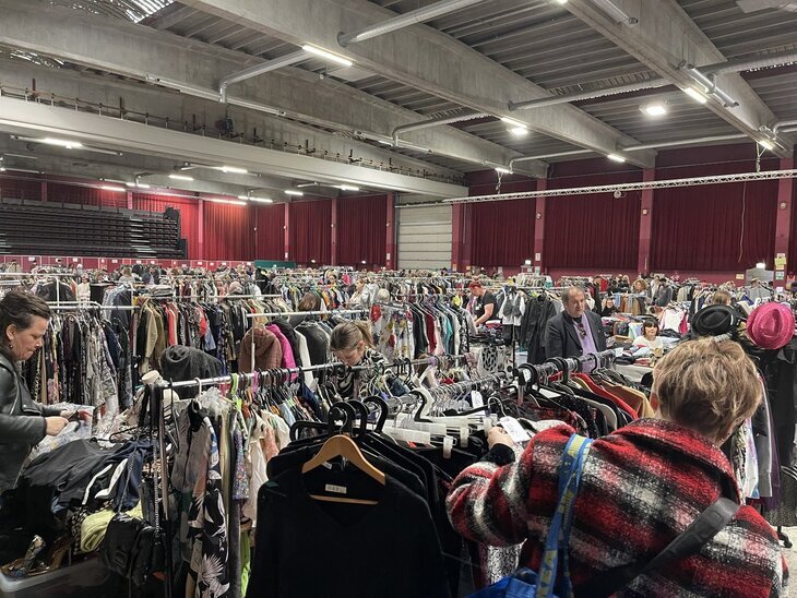 Loisirs Mega Vide Dressing Walter avec Saint-Nicolas l Espace Magnum Colfontaine